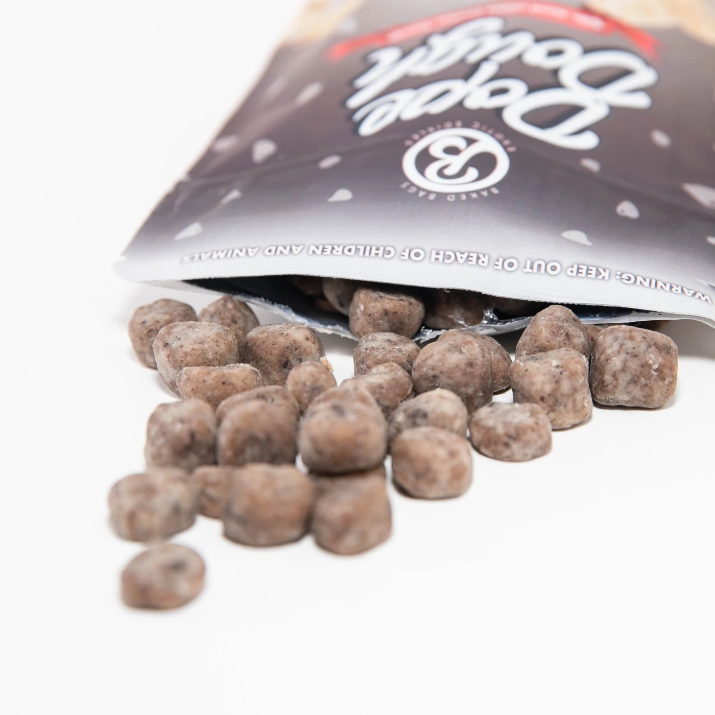 DOUGH - COOKIES & CREAM - 20 COUNT D8 view 2